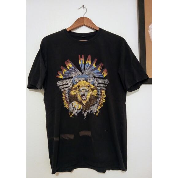 Van Halen DISTRESSED 90s Band Tee 1982 Tour Lion Graphic Black Rock T Shirt SZ L - Picture 1 of 7